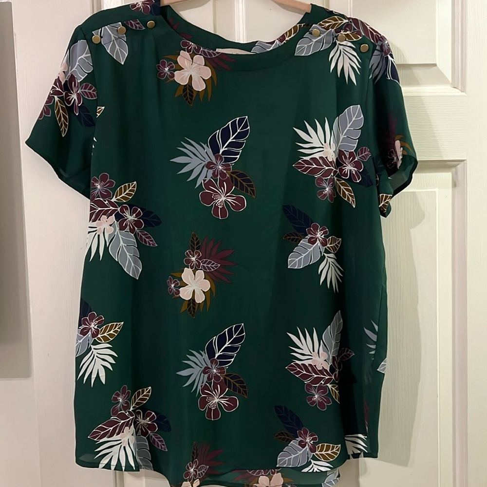 LOFT Short Sleeve Shirt